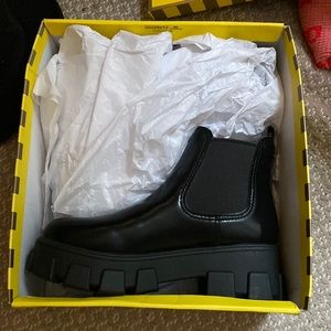 Sam Edelman Circus Boots size 9 NWT